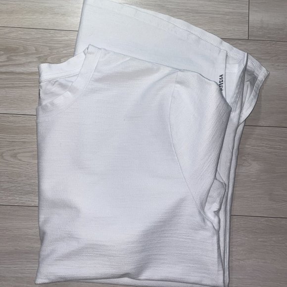 Vitaly - White (Fishtail) T-Shirt (XL) - Picture 5 of 6